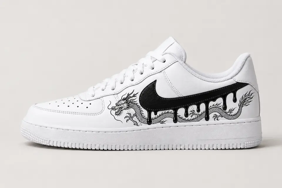 Air Force One Dragon Drip coloris noir, vue de profil